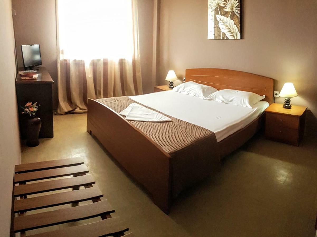 Haus Elena Aparthotel Kavala Exterior photo